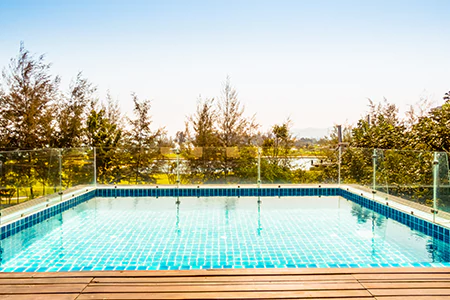 Cost of Glass Pool Fence Repair in St. Cloud, FL